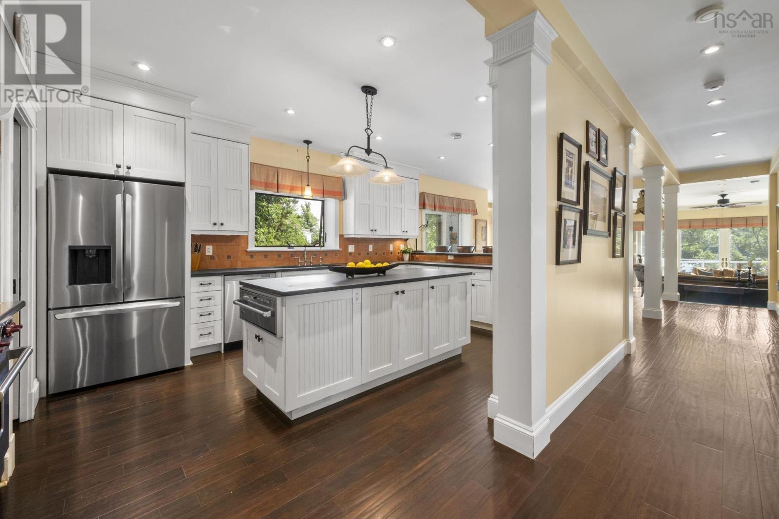 5954 Mcculloch Court, Halifax, Nova Scotia  B3H 4S9 - Photo 24 - 202520225