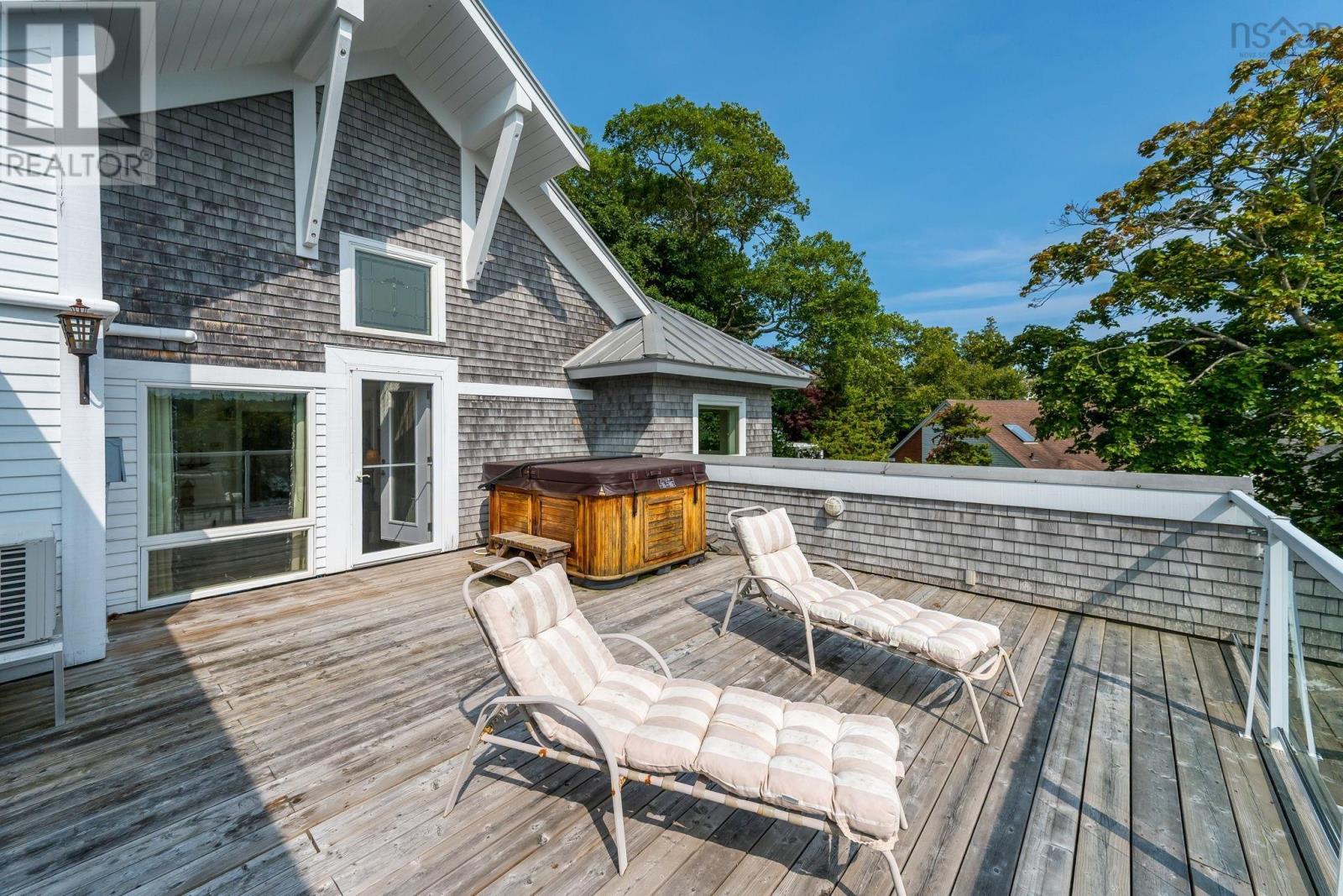 5954 Mcculloch Court, Halifax, Nova Scotia  B3H 4S9 - Photo 11 - 202520225