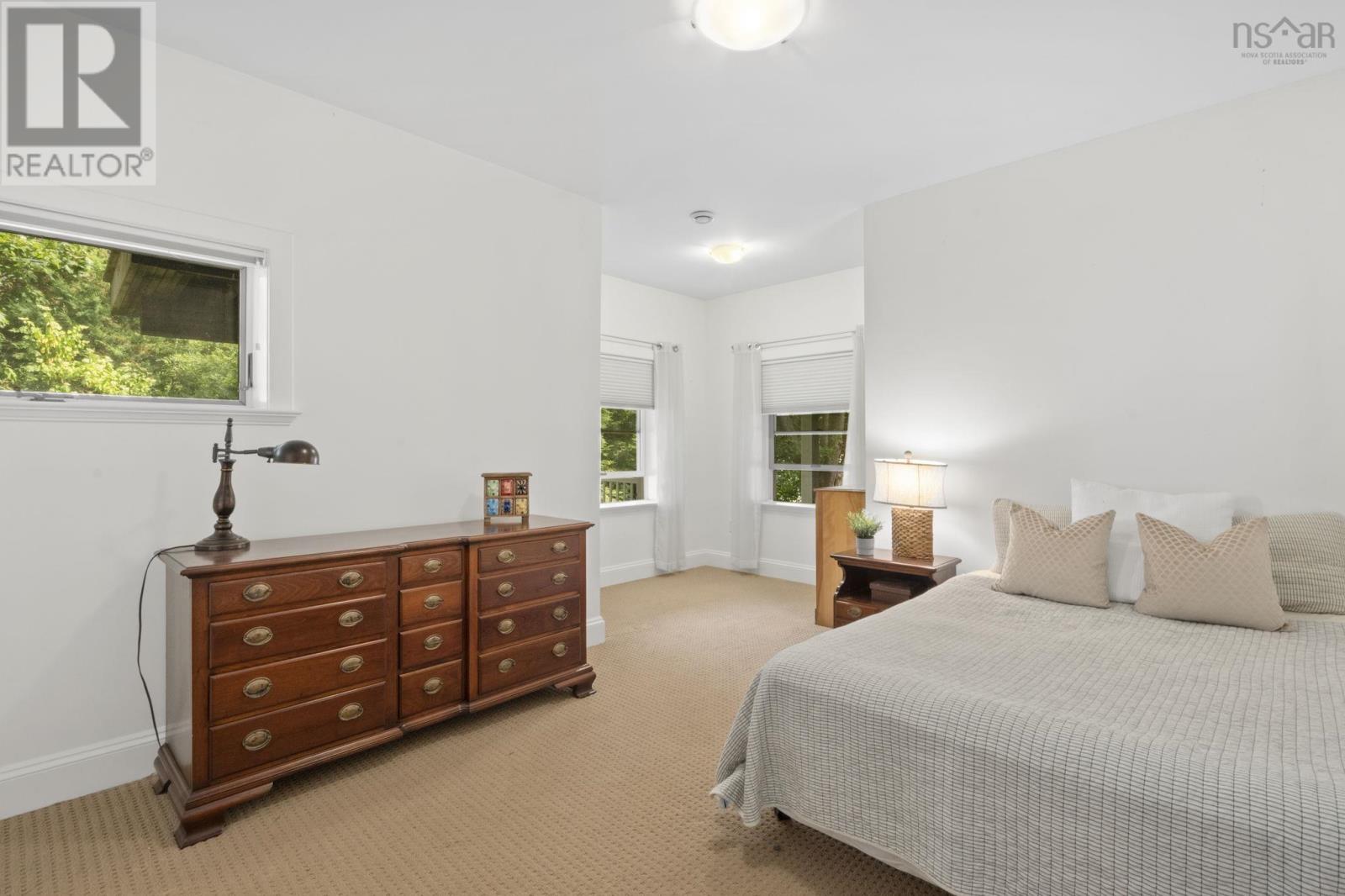 5954 Mcculloch Court, Halifax, Nova Scotia  B3H 4S9 - Photo 41 - 202520225