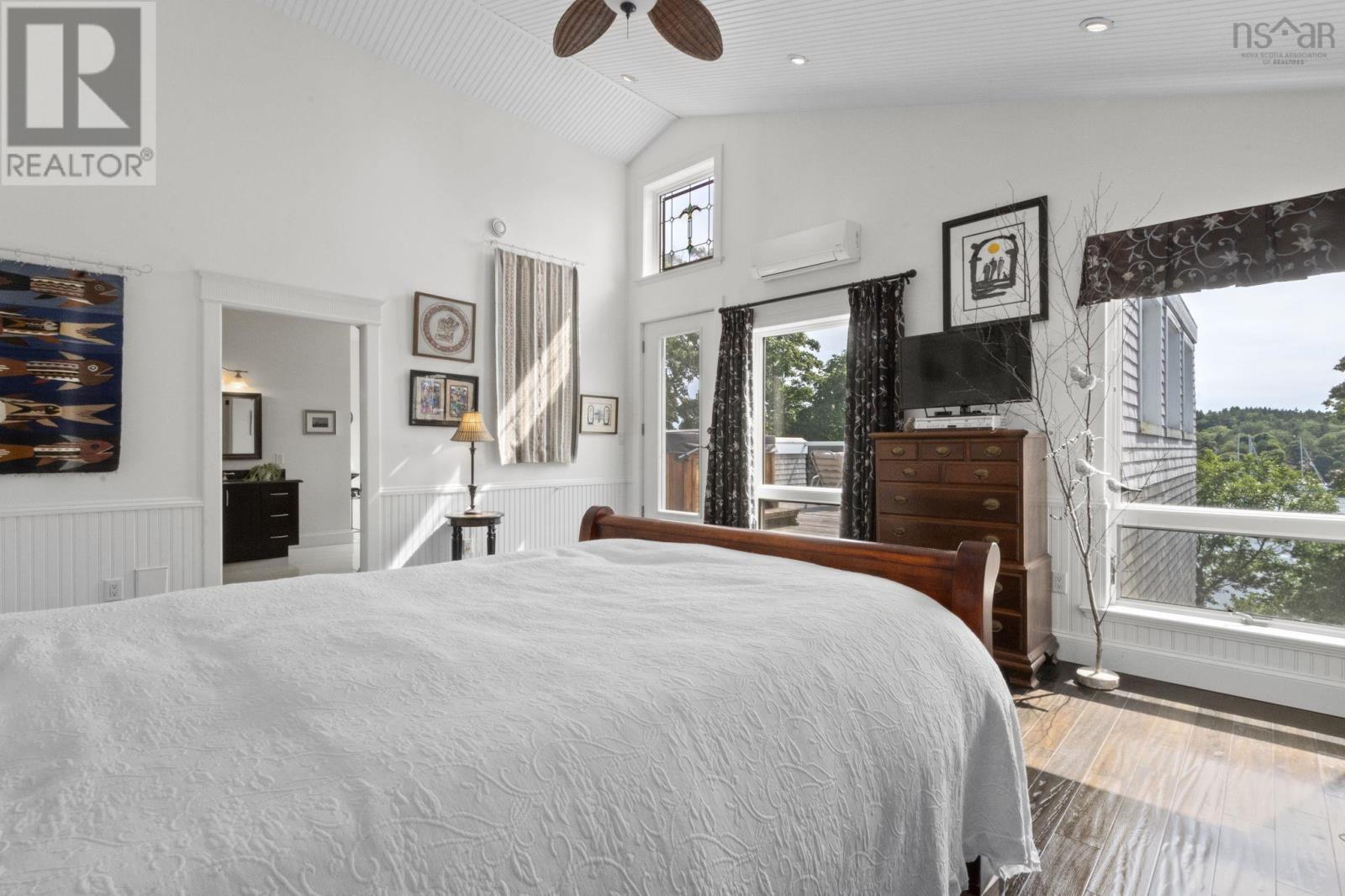 5954 Mcculloch Court, Halifax, Nova Scotia  B3H 4S9 - Photo 36 - 202520225