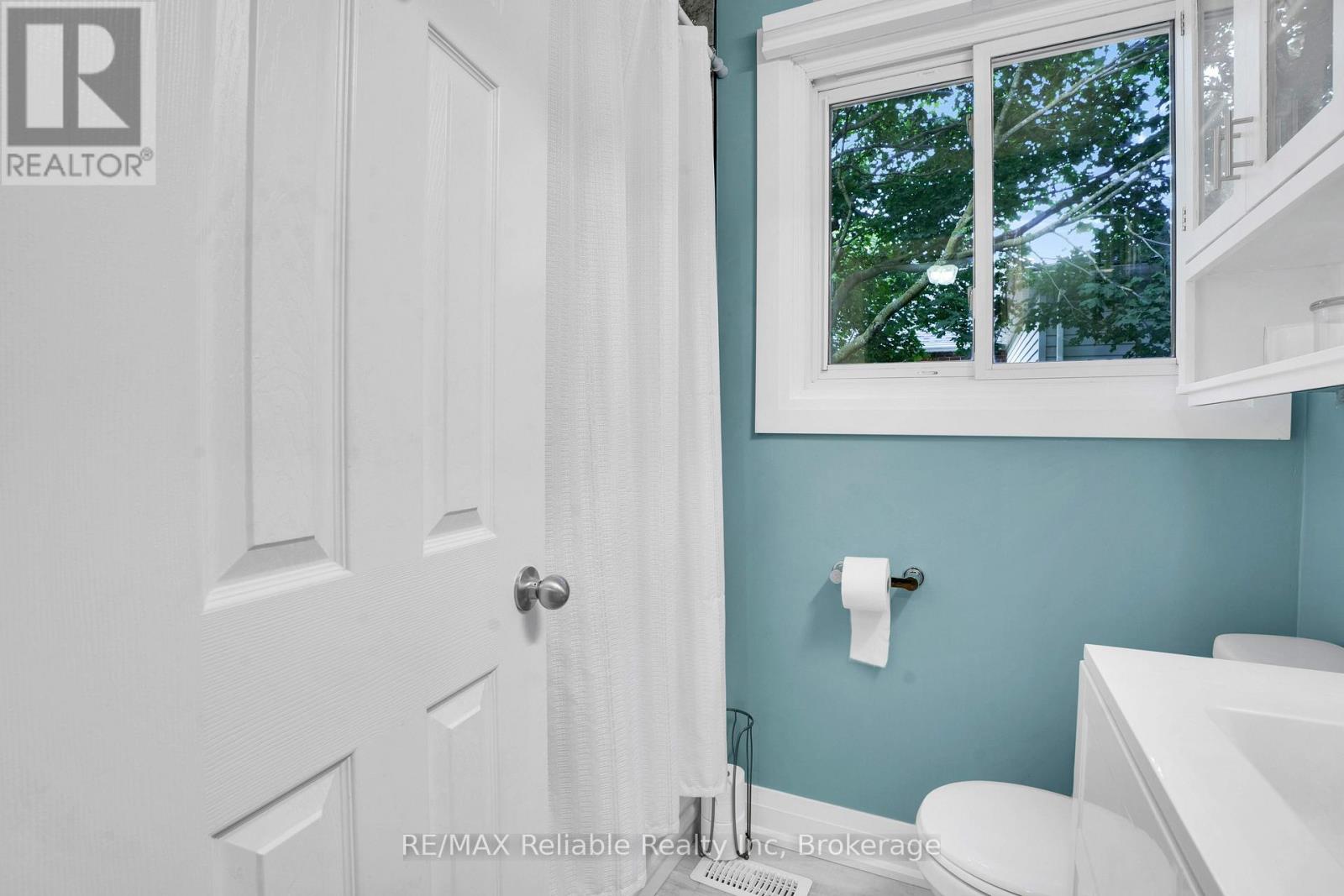 61 East Street, Central Huron, Ontario  N0M 1L0 - Photo 33 - X12330921