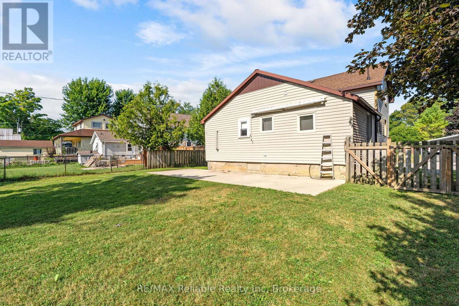 42 West William Street, Huron East, Ontario  N0K 1W0 - Photo 27 - X12337580
