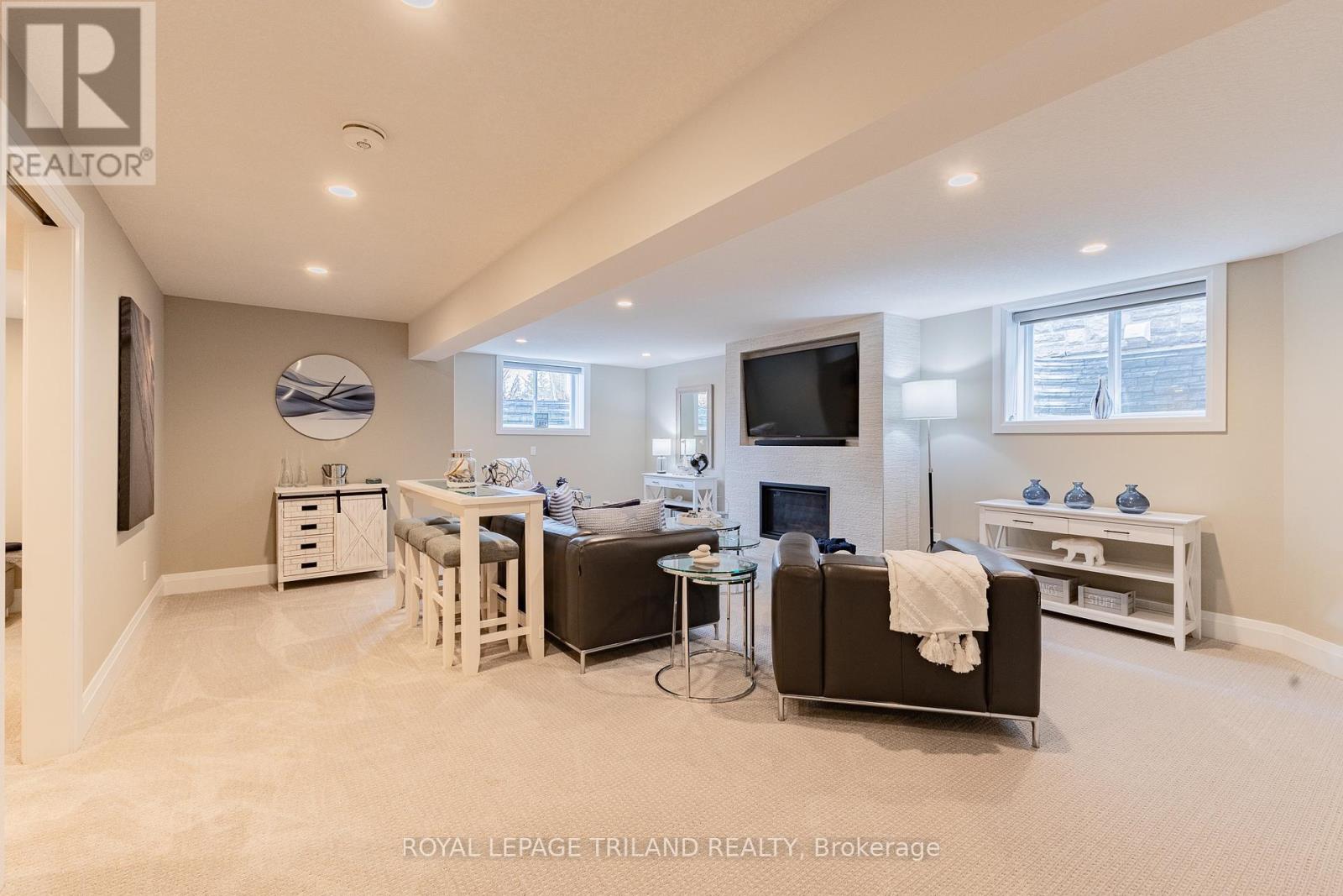 91 Gill Road, Lambton Shores, Ontario  N0M 1T0 - Photo 35 - X12337847