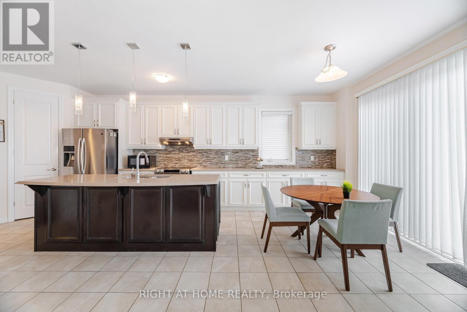 3168 Preserve Drive, Oakville, Ontario  L6M 0V9 - Photo 11 - W12337814