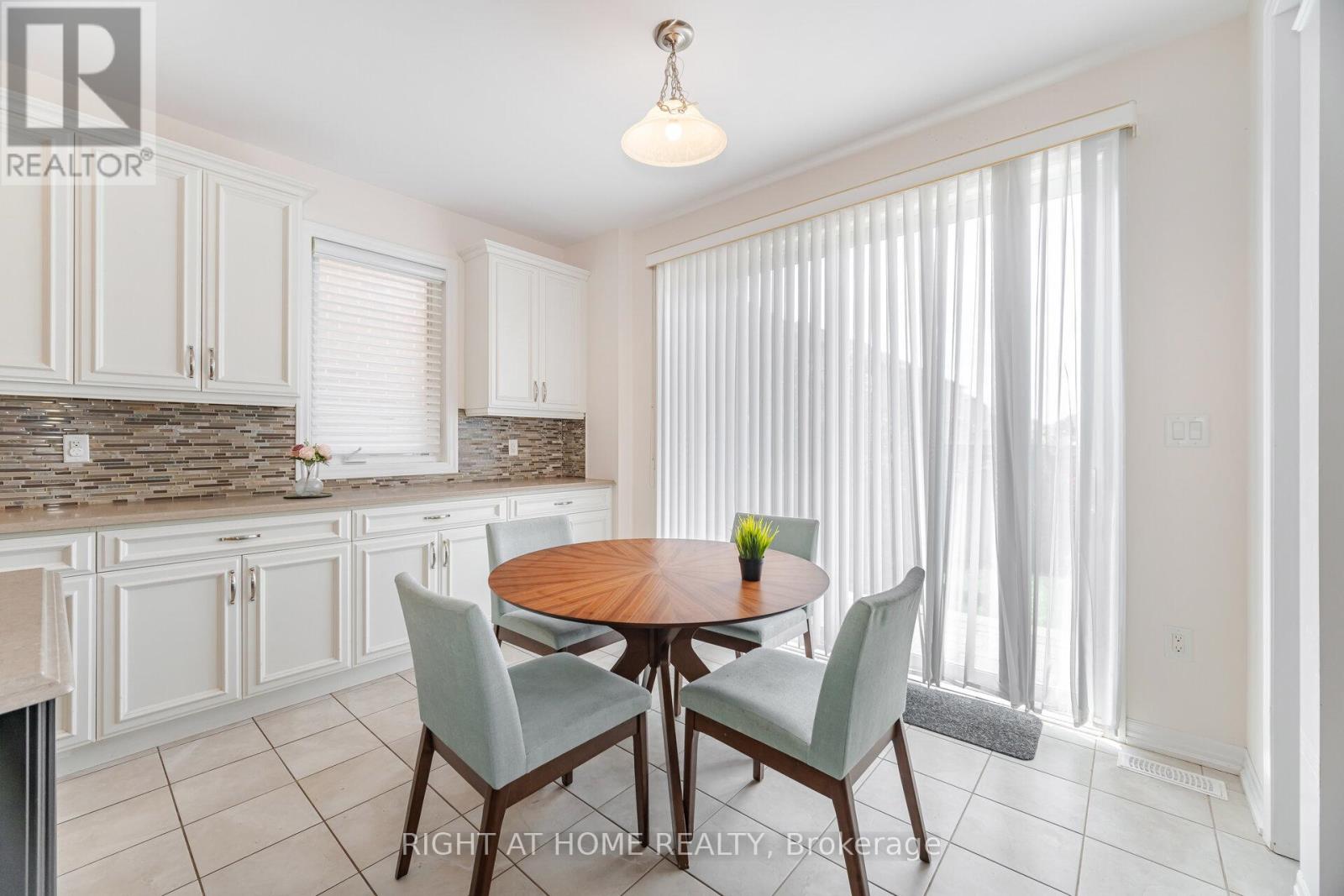 3168 Preserve Drive, Oakville, Ontario  L6M 0V9 - Photo 14 - W12337814
