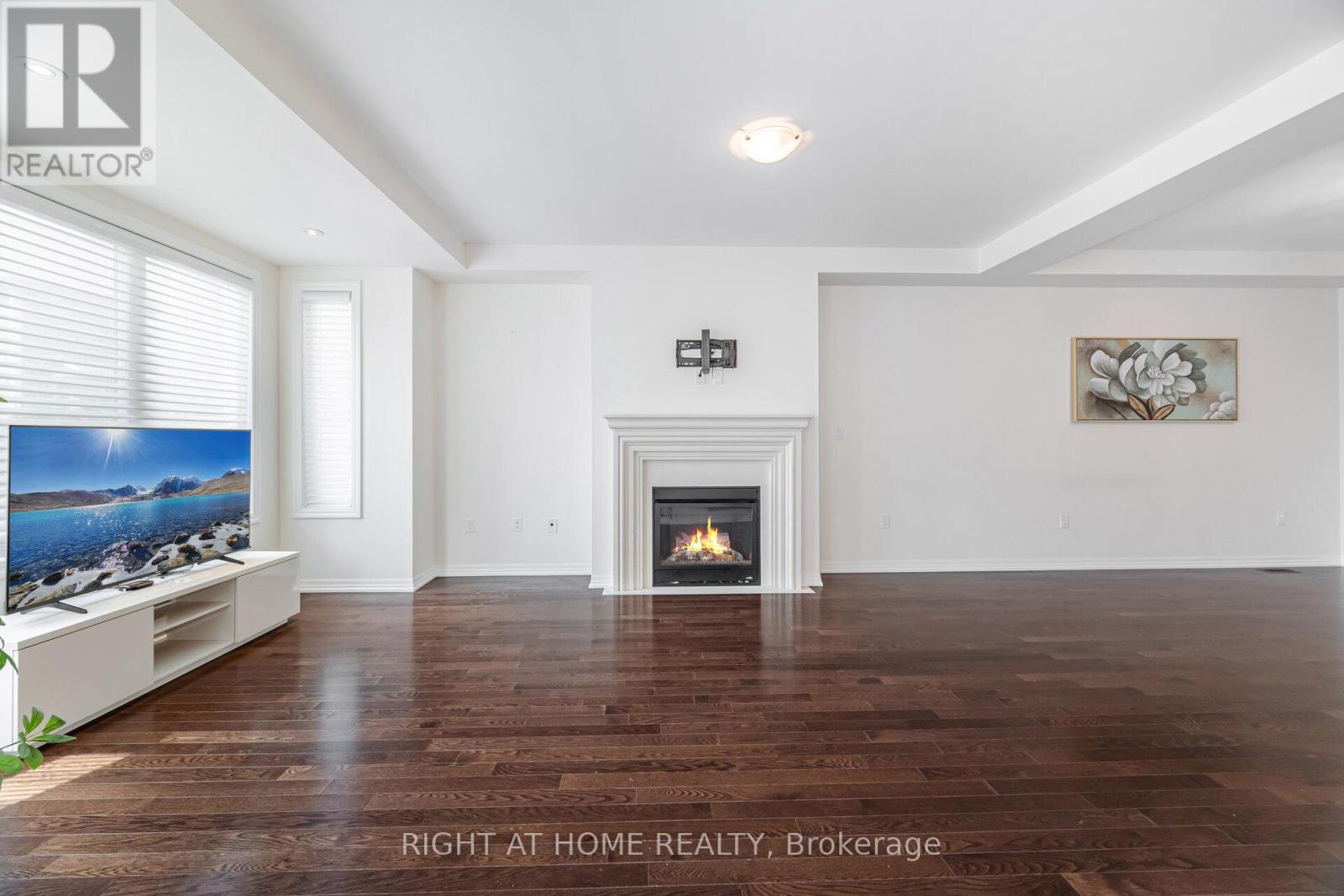 3168 Preserve Drive, Oakville, Ontario  L6M 0V9 - Photo 17 - W12337814