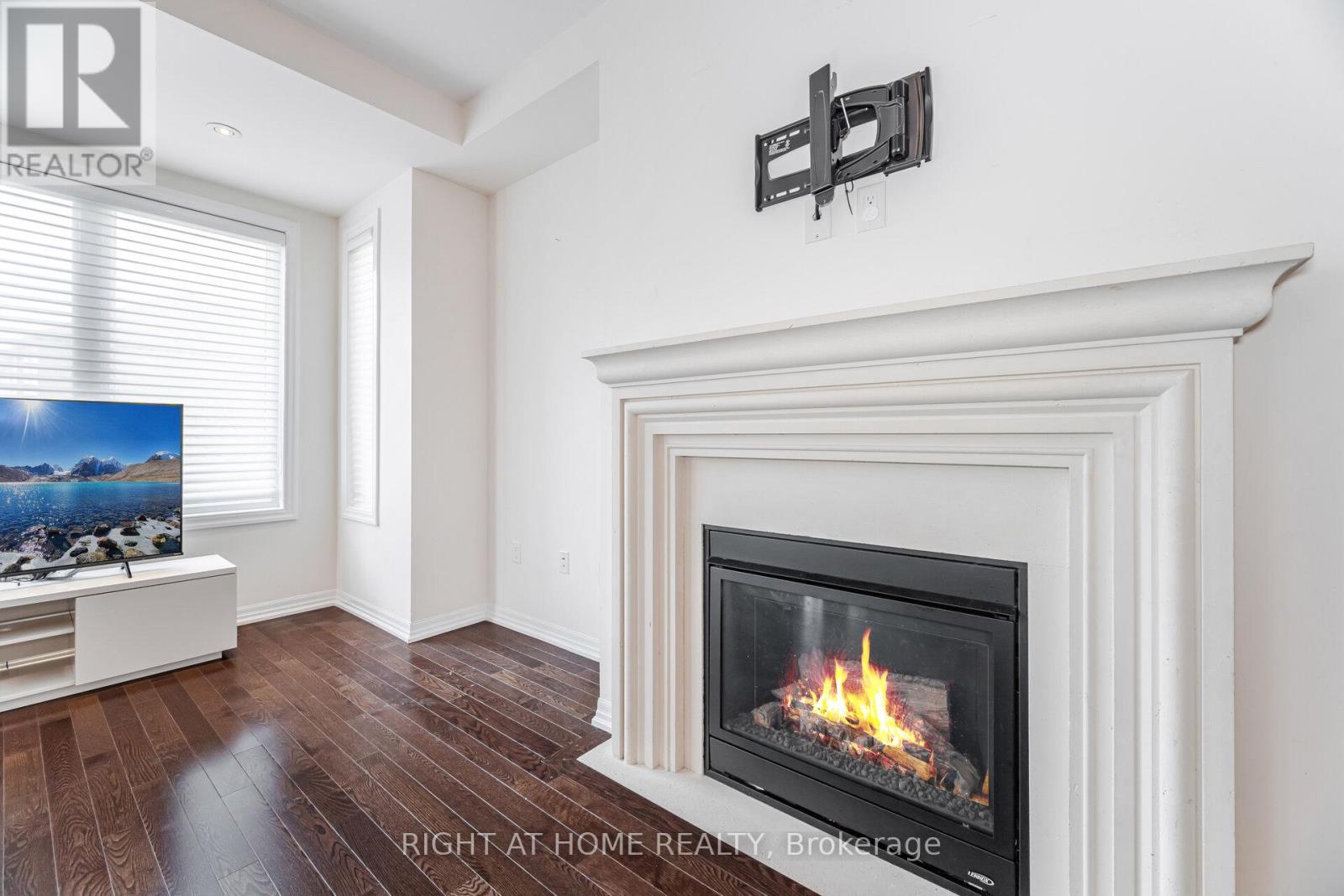 3168 Preserve Drive, Oakville, Ontario  L6M 0V9 - Photo 18 - W12337814