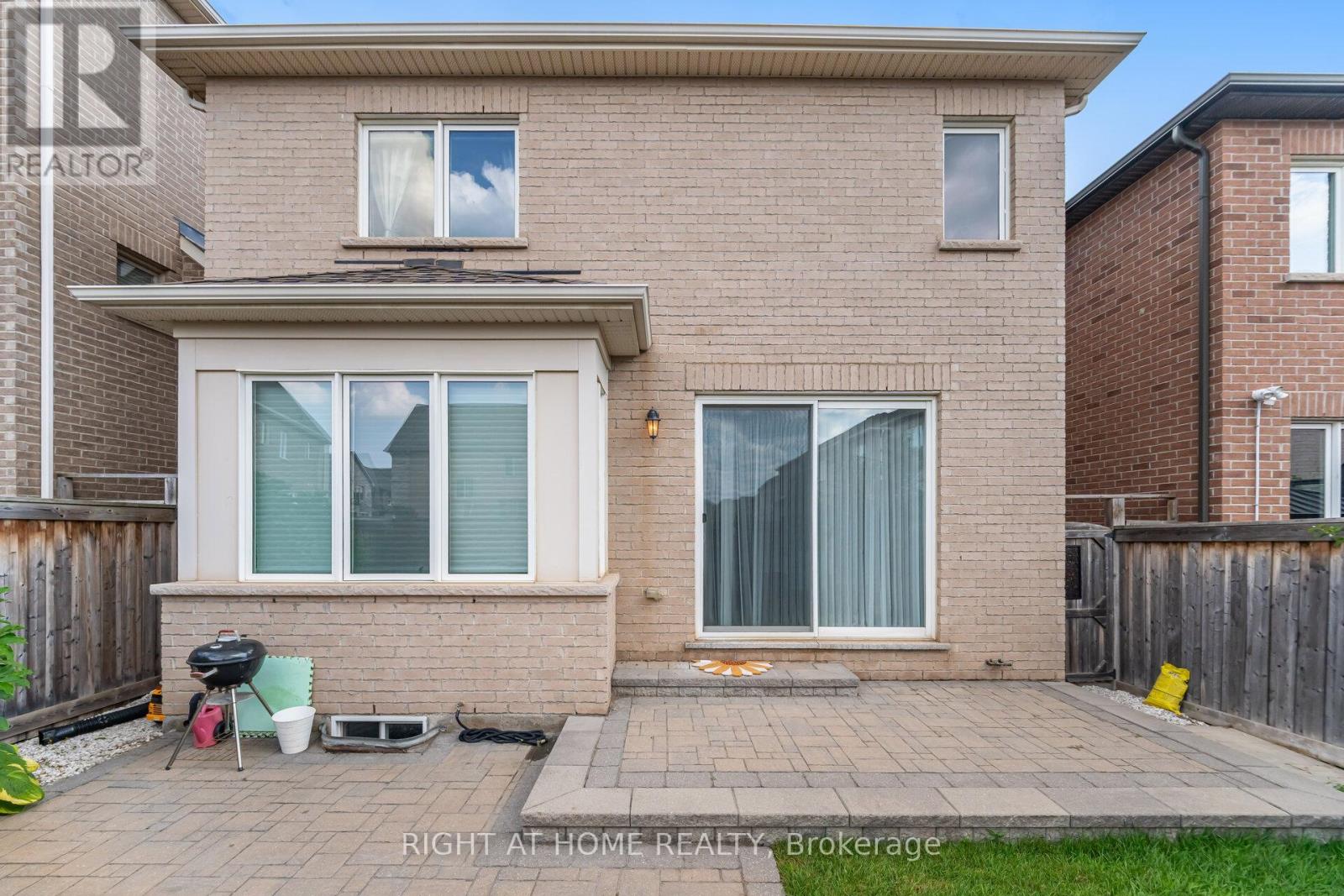 3168 Preserve Drive, Oakville, Ontario  L6M 0V9 - Photo 49 - W12337814