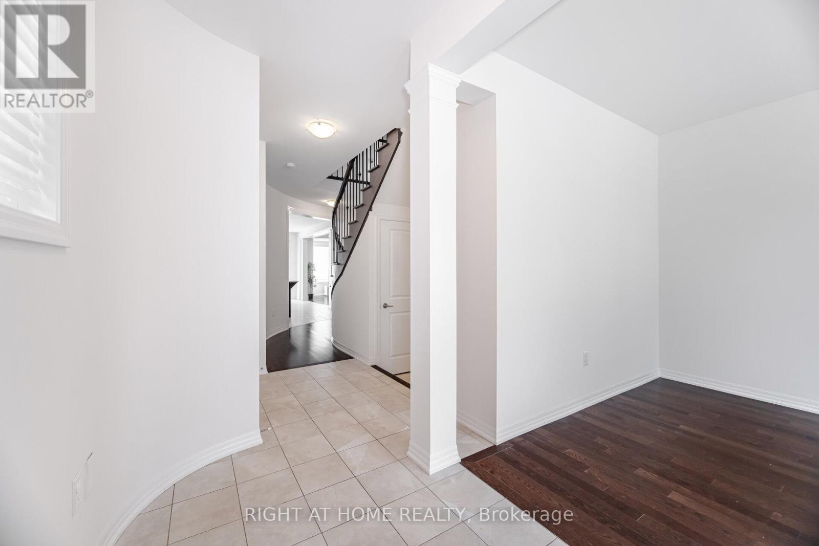 3168 Preserve Drive, Oakville, Ontario  L6M 0V9 - Photo 5 - W12337814