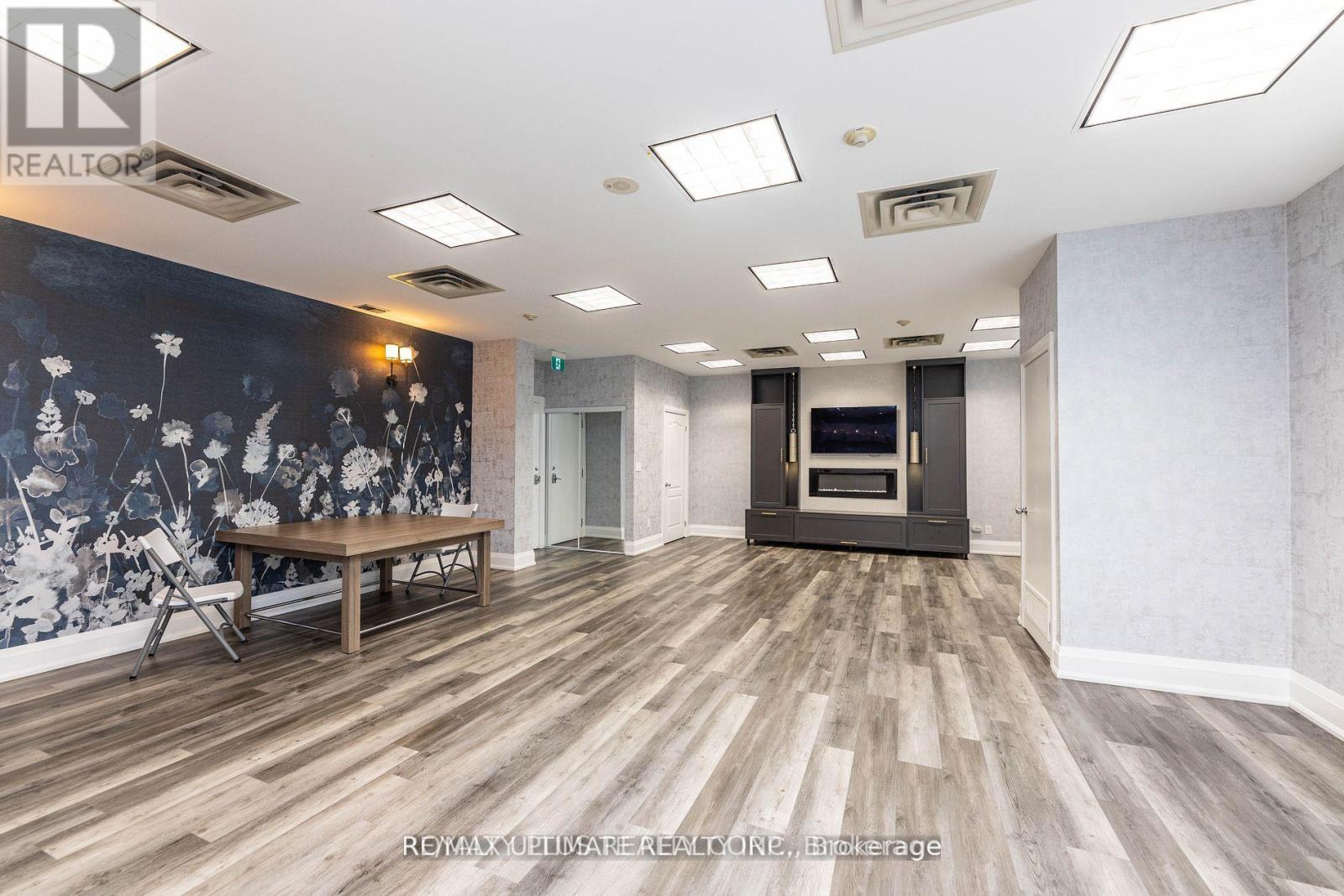 812 - 2088 Lawrence Avenue W, Toronto, Ontario  M9N 1J1 - Photo 13 - W12337824