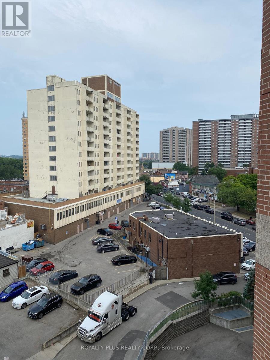812 - 2088 Lawrence Avenue W, Toronto, Ontario  M9N 1J1 - Photo 15 - W12337824