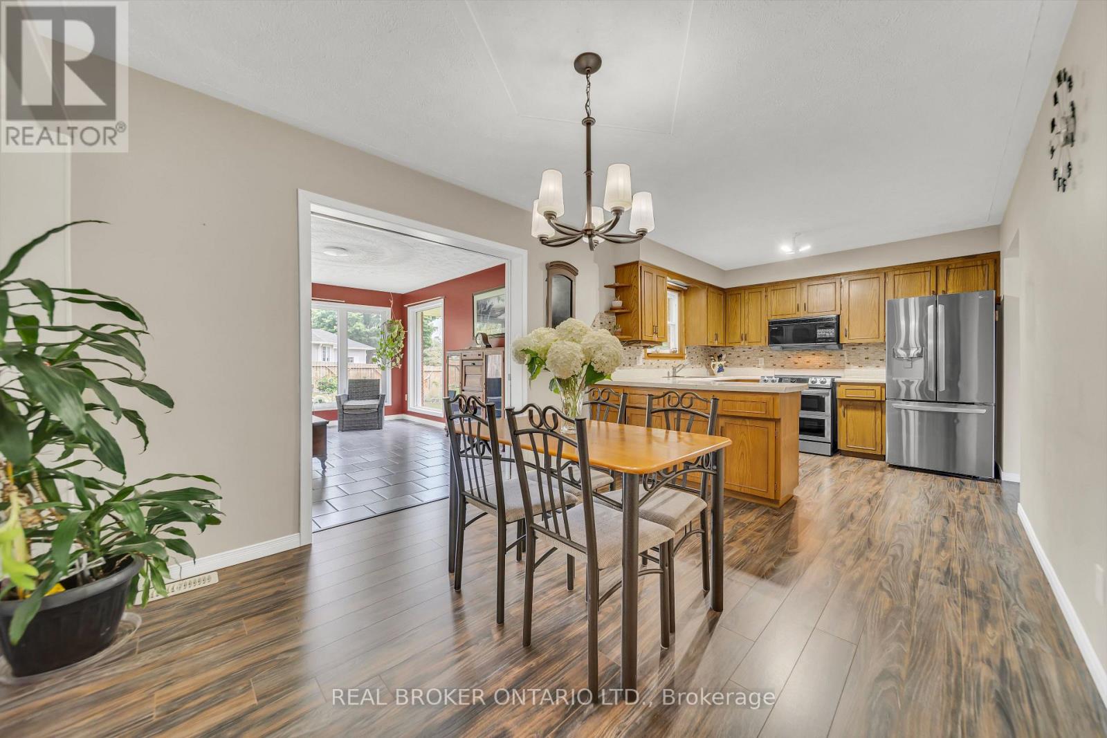 490 Saddler Street E, West Grey, Ontario  N0G 1R0 - Photo 15 - X12337712