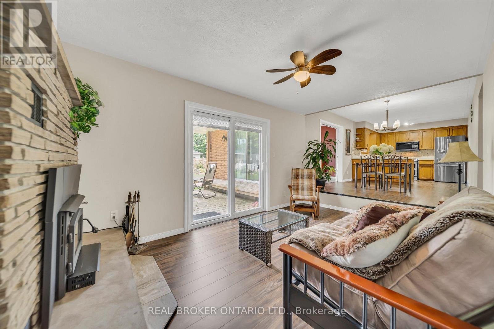 490 Saddler Street E, West Grey, Ontario  N0G 1R0 - Photo 17 - X12337712