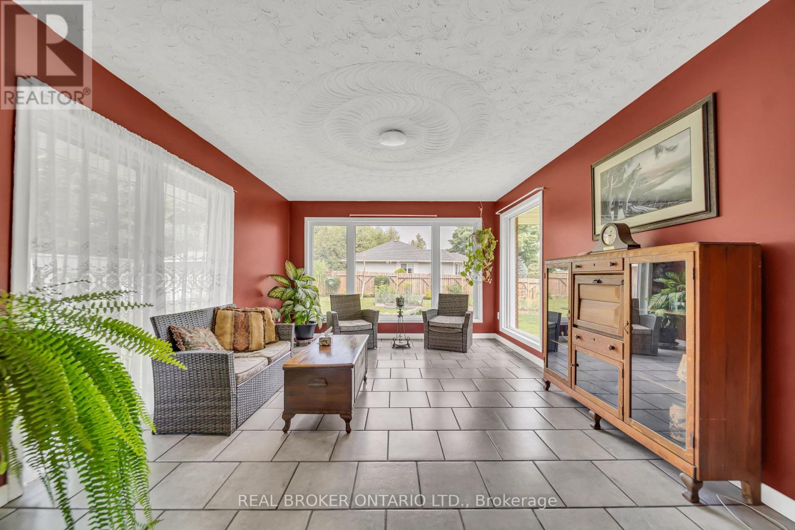 490 Saddler Street E, West Grey, Ontario  N0G 1R0 - Photo 18 - X12337712