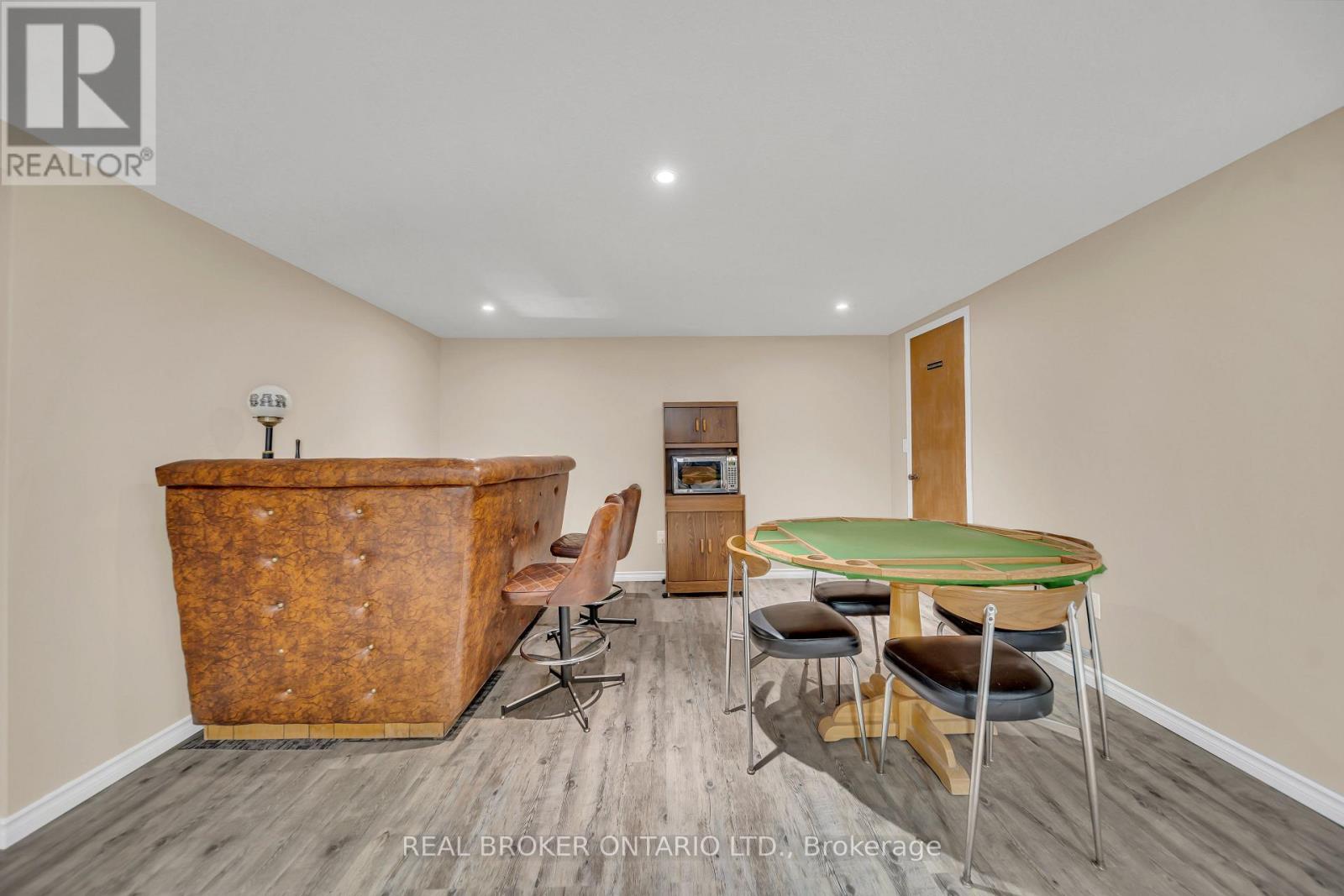 490 Saddler Street E, West Grey, Ontario  N0G 1R0 - Photo 35 - X12337712