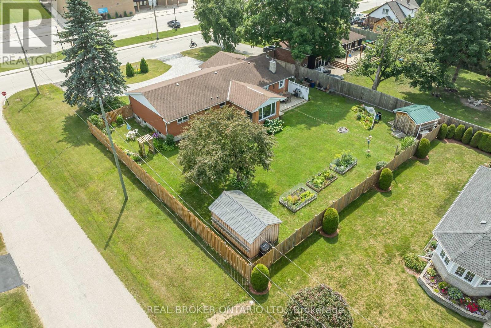 490 Saddler Street E, West Grey, Ontario  N0G 1R0 - Photo 46 - X12337712