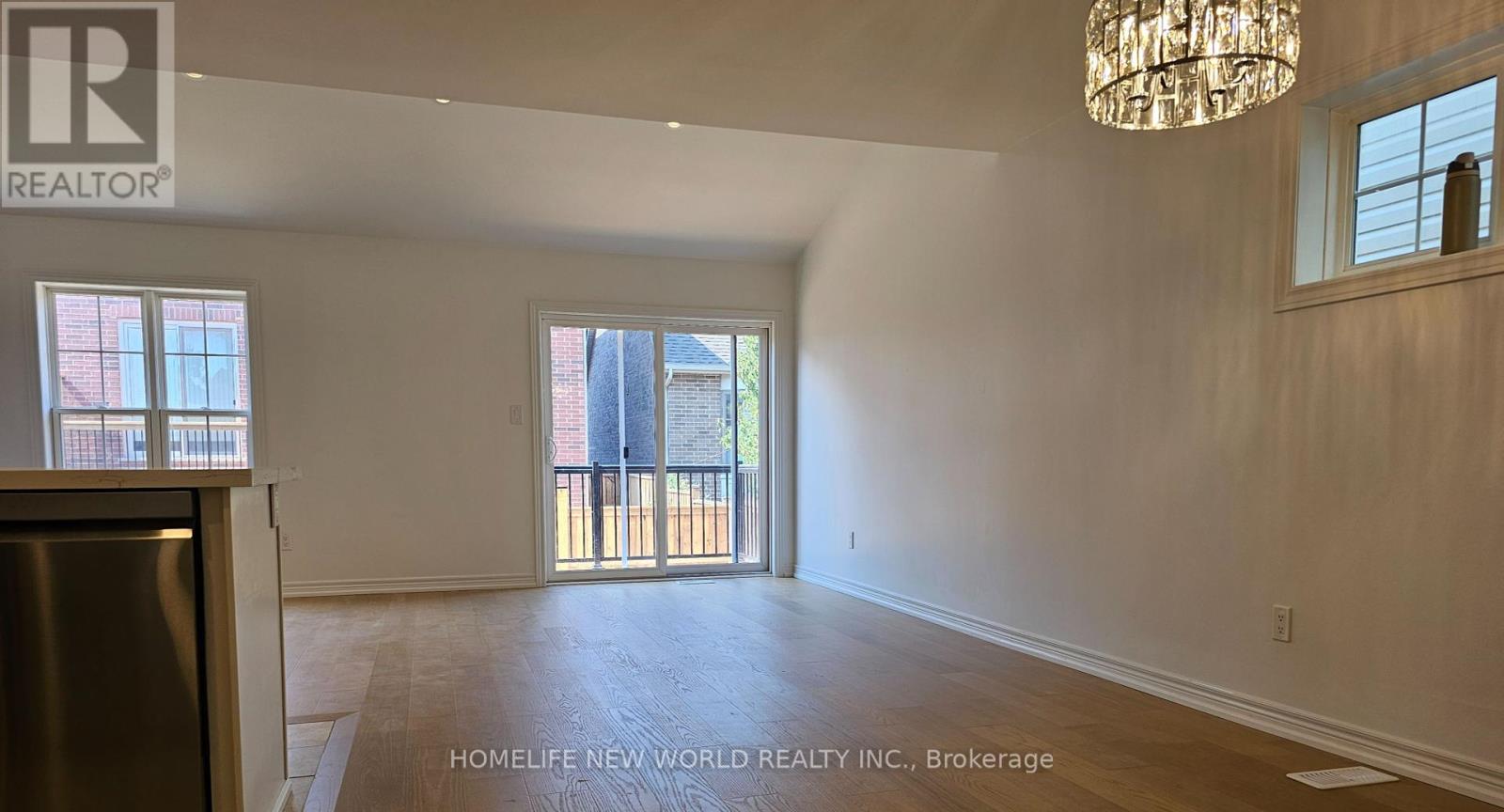 516 Grange Way, Peterborough North, Ontario  K9H 0G4 - Photo 4 - X12337755