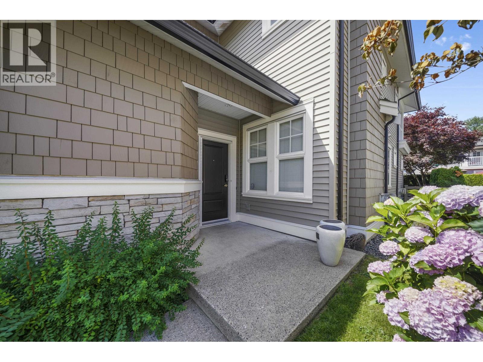 32 19452 Fraser Way, Pitt Meadows, British Columbia  V3Y 0A3 - Photo 2 - R3035587