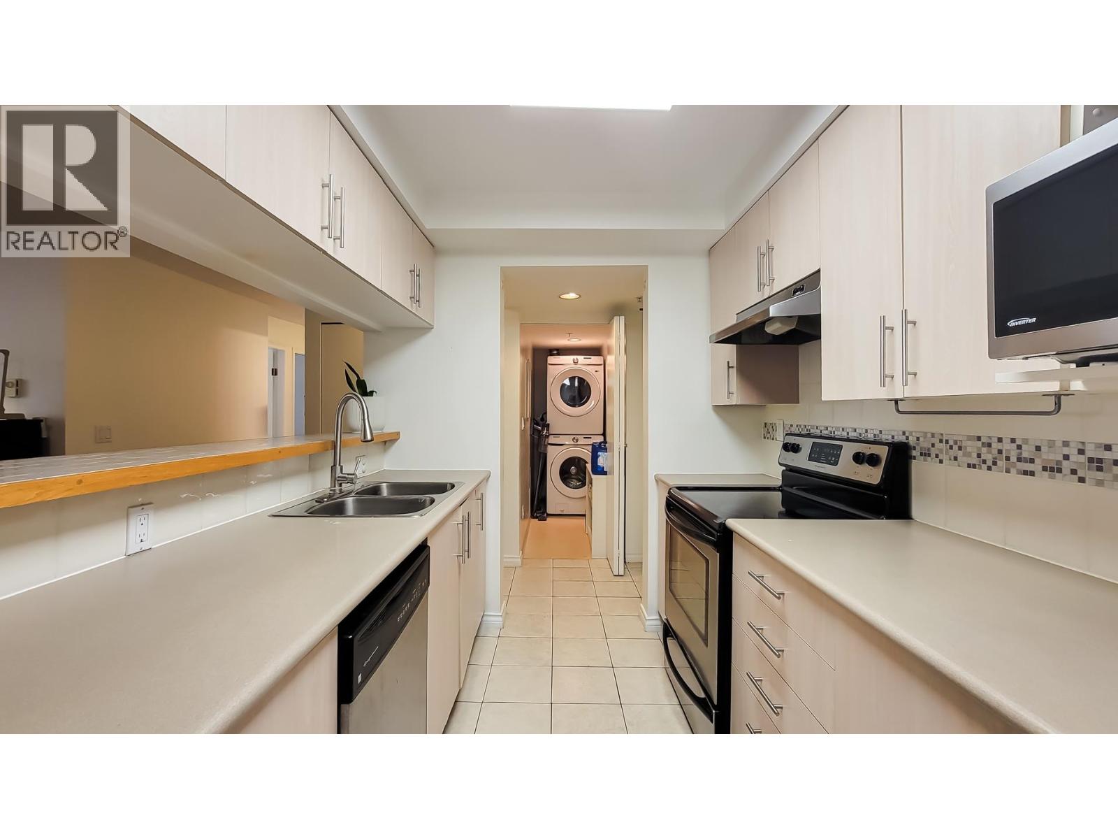 212 1163 The High Street, Coquitlam, British Columbia  V3B 7W2 - Photo 10 - R3035594