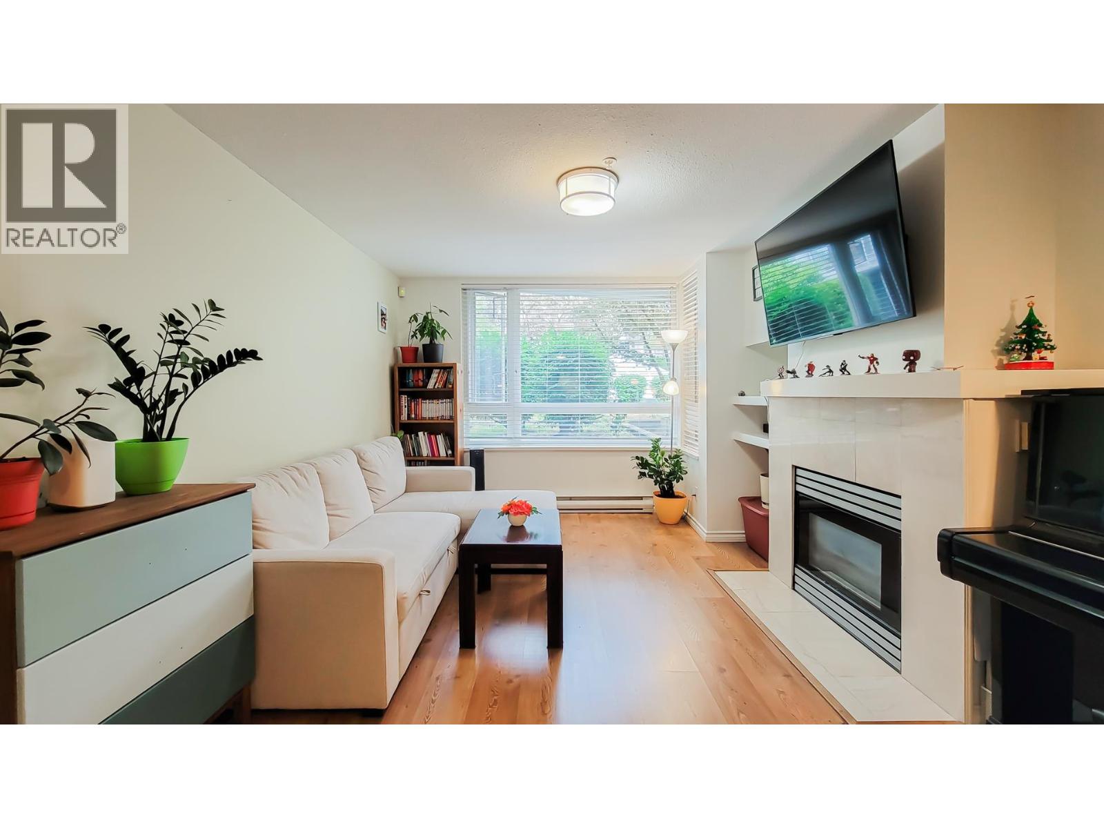 212 1163 The High Street, Coquitlam, British Columbia  V3B 7W2 - Photo 3 - R3035594