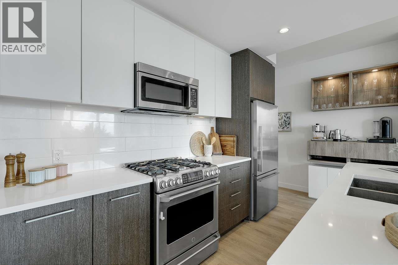 803 9060 University Crescent, Burnaby, British Columbia  V5A 0E1 - Photo 11 - R3035640