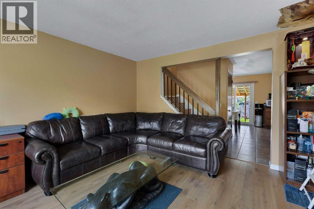 Property at 6301 26 Avenue NE image 4