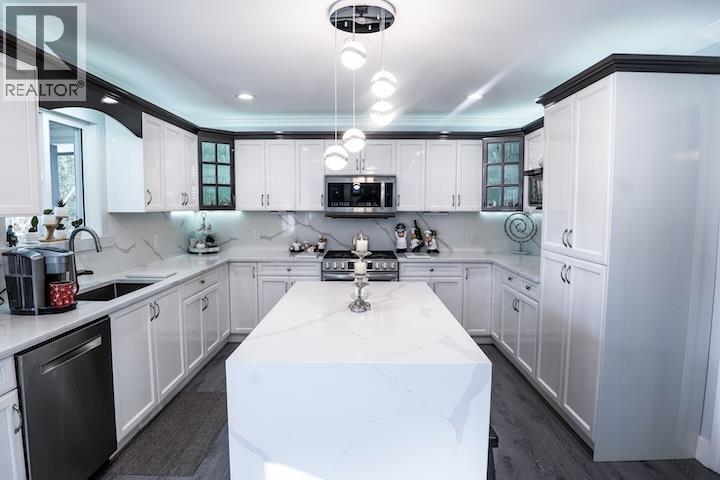 Property at 23710 110 AVENUE image 2