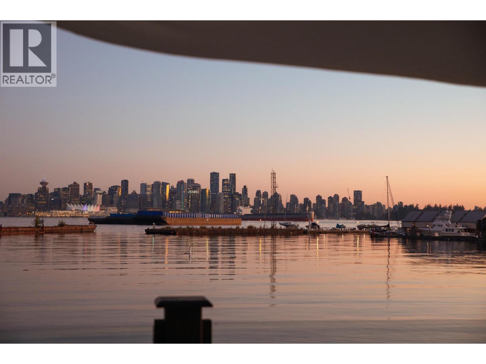 A27 415 W Esplanade Avenue, North Vancouver, British Columbia  V7M 1A6 - Photo 36 - R3035792