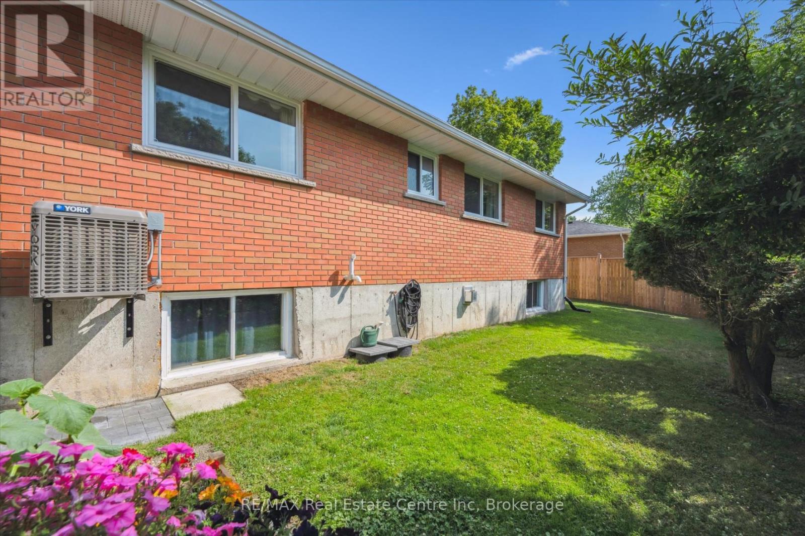 437 Davidson Avenue S, North Perth, Ontario  N4W 2K3 - Photo 19 - X12337835