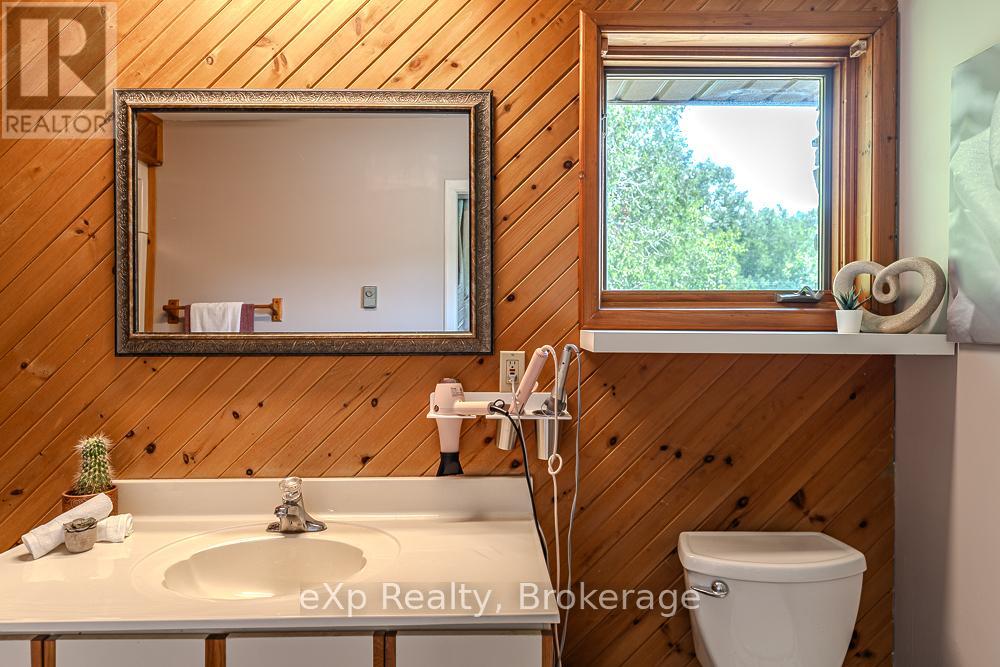 502354 Grey Road 1 Road, Georgian Bluffs, Ontario  N0H 2T0 - Photo 31 - X12337869