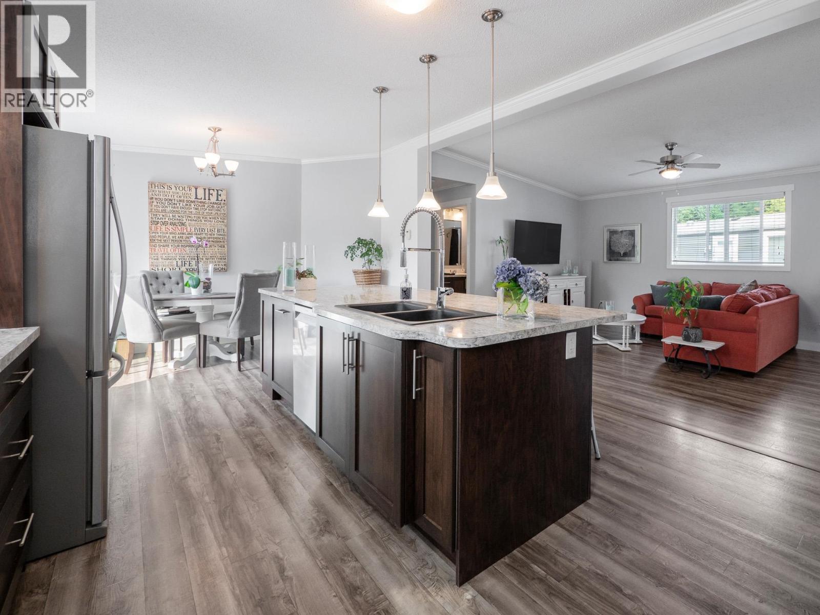 135 1413 Sunshine Coast Highway, Gibsons, British Columbia  V0N 1V5 - Photo 10 - R3034858