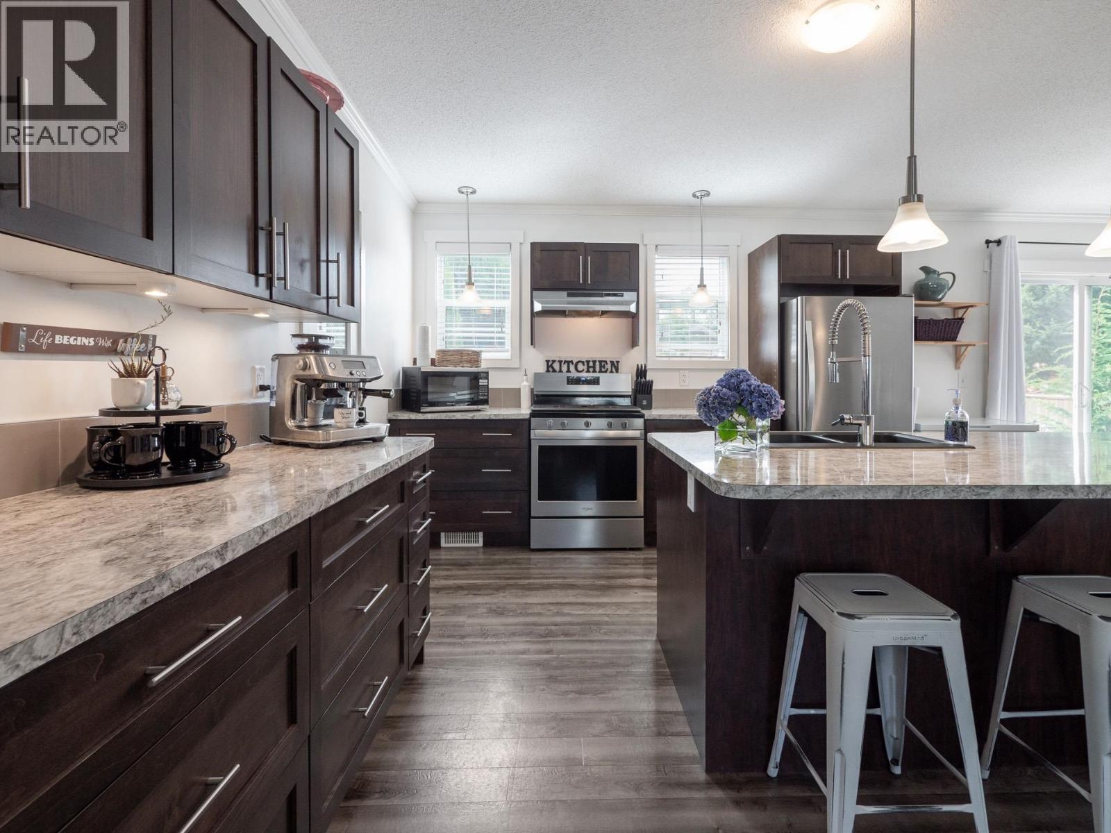 135 1413 Sunshine Coast Highway, Gibsons, British Columbia  V0N 1V5 - Photo 7 - R3034858