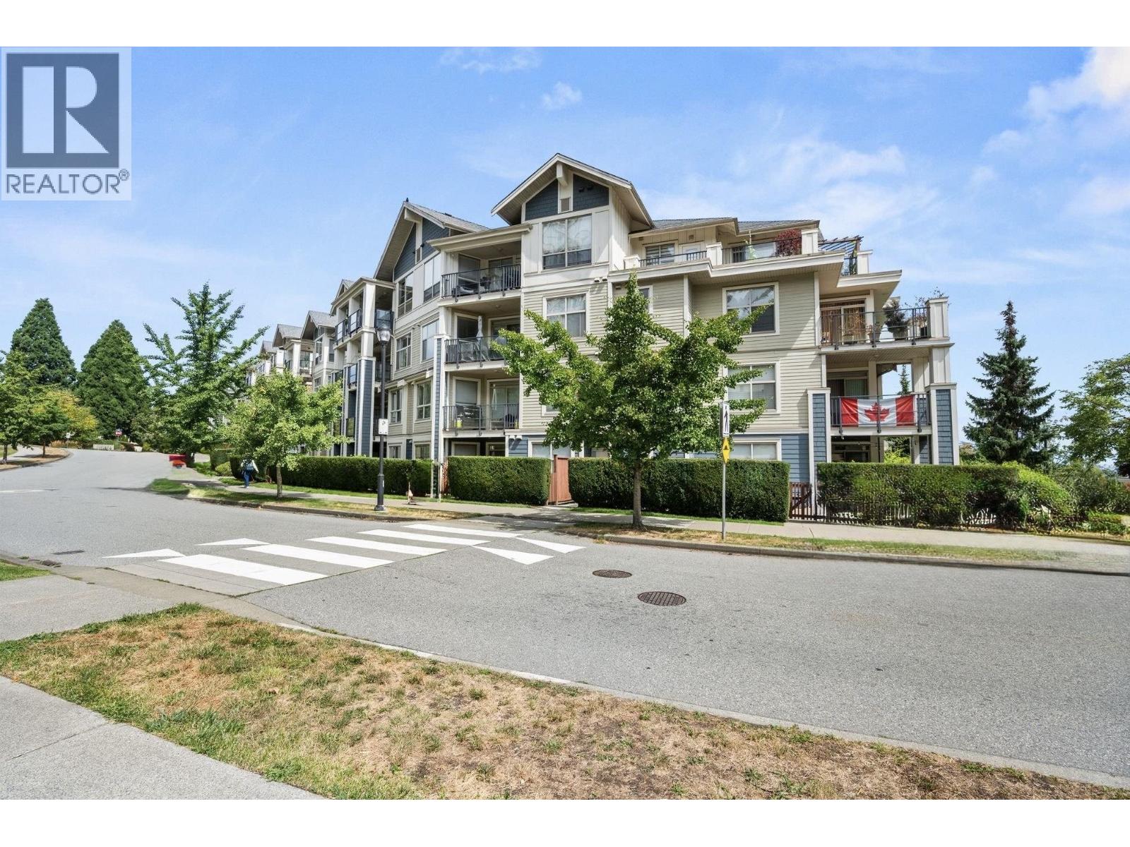 408 275 Ross Drive, New Westminster, British Columbia  V3L 0B6 - Photo 2 - R3035555