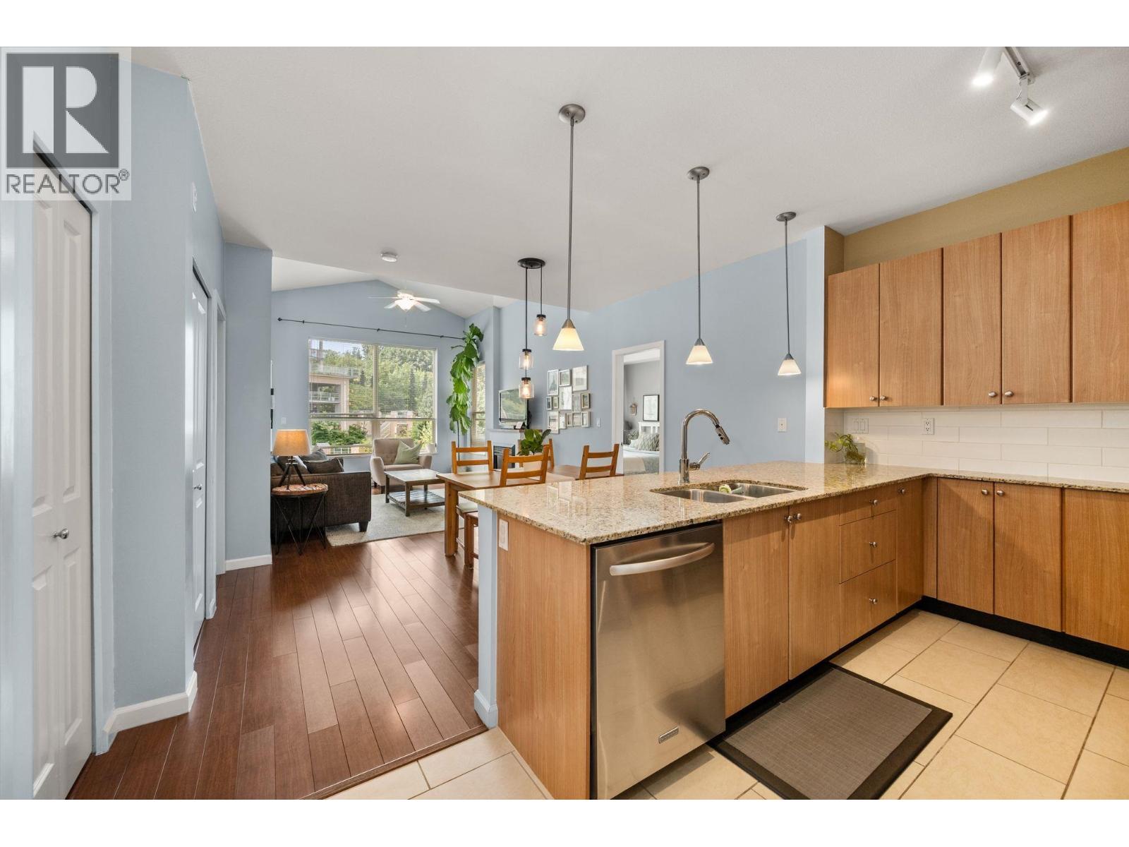 408 275 Ross Drive, New Westminster, British Columbia  V3L 0B6 - Photo 11 - R3035555