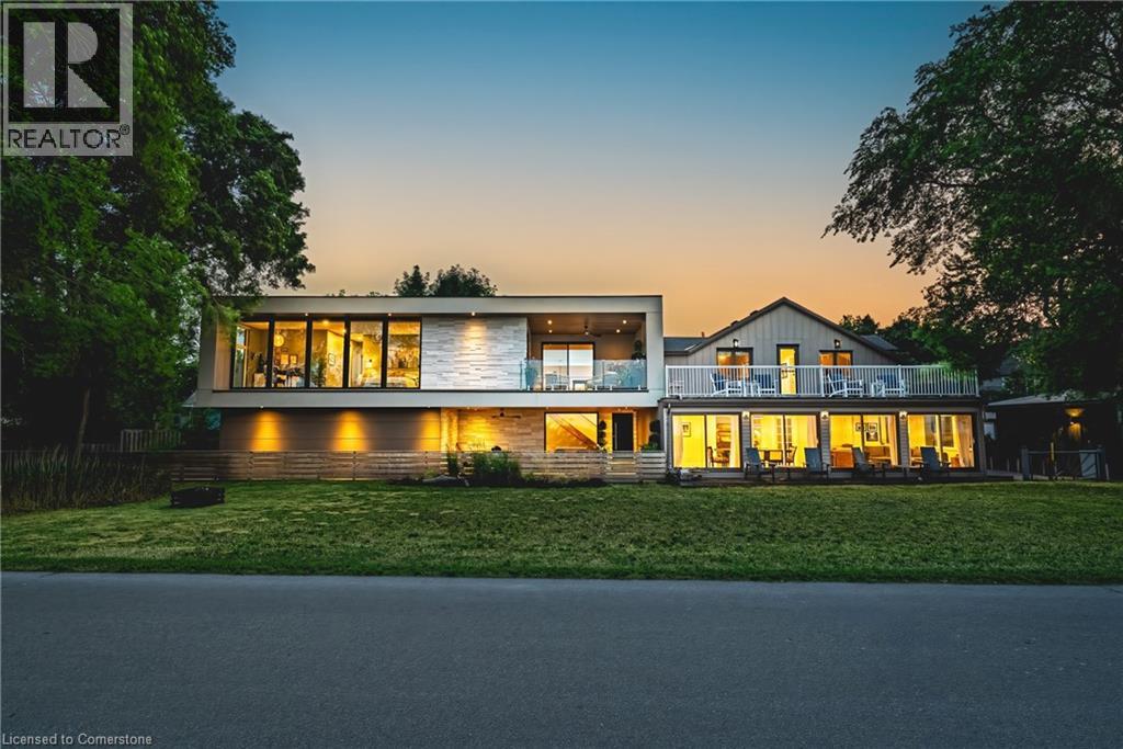 5 DEXTER Avenue, Hamilton, Ontario