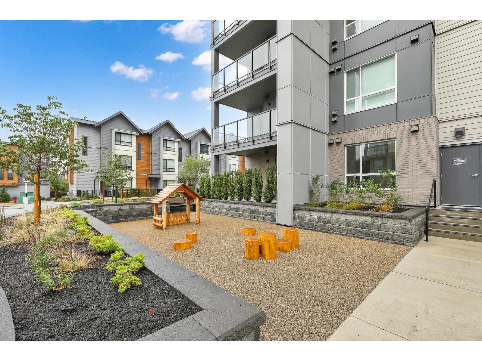 312 30494 Cardinal Avenue, Abbotsford, British Columbia  V2T 0A5 - Photo 3 - R3034594