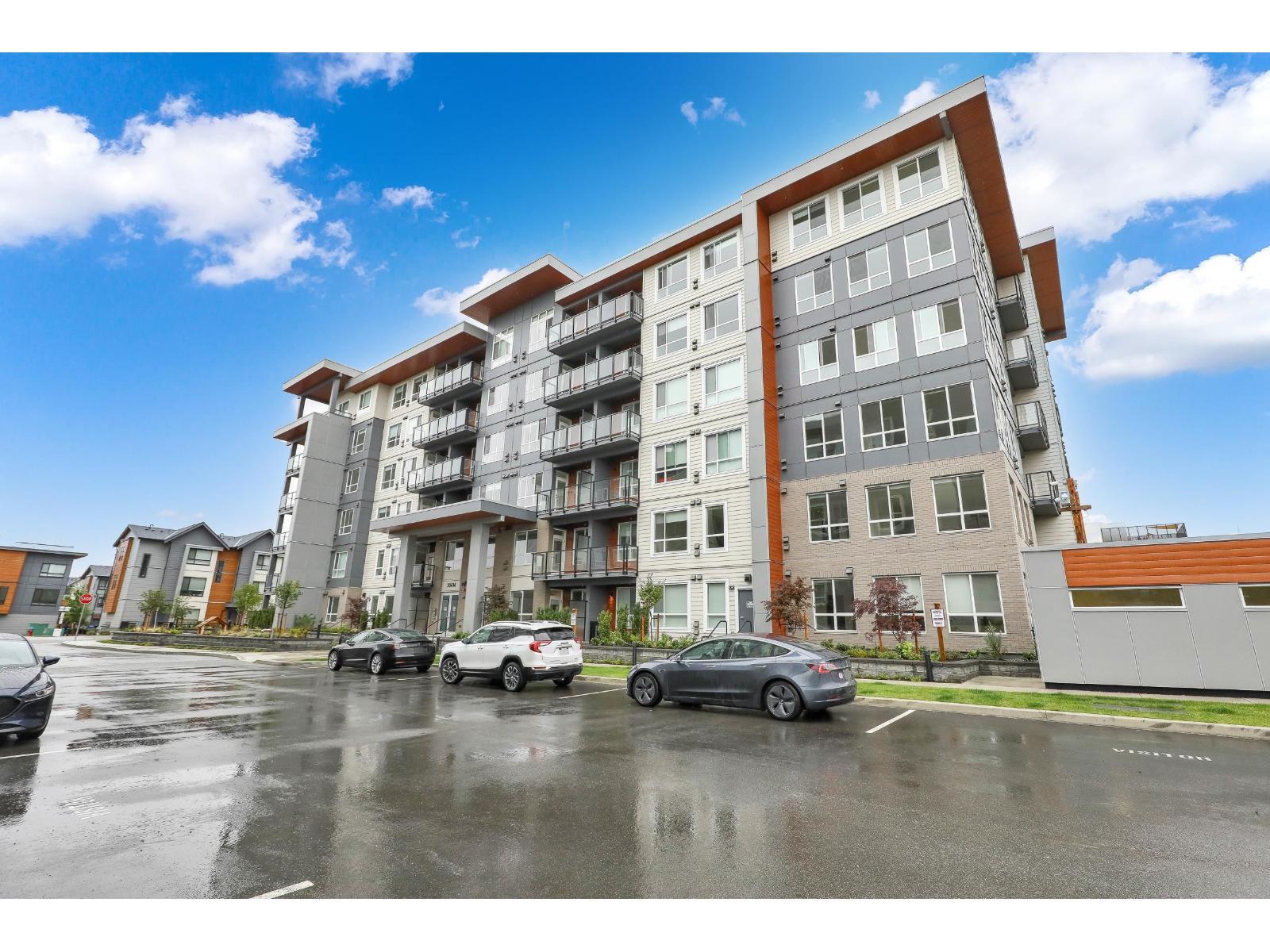 312 30494 Cardinal Avenue, Abbotsford, British Columbia  V2T 0A5 - Photo 2 - R3034594