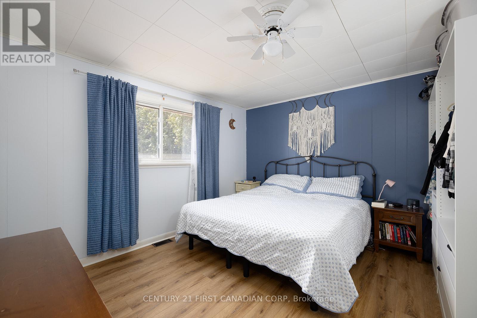 43409 Sparta Line, Central Elgin, Ontario  N5P 3S8 - Photo 10 - X12337363
