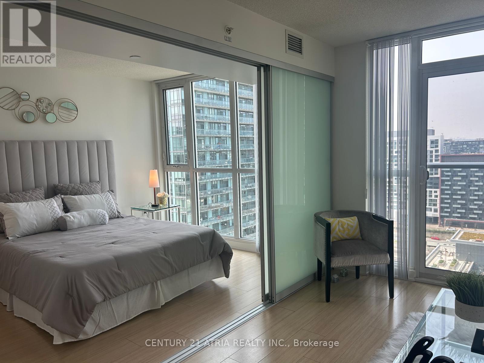 2310 - 85 Queens Wharf Road, Toronto (Waterfront Communities), Ontario  M5V 0J9 - Photo 11 - C12337873