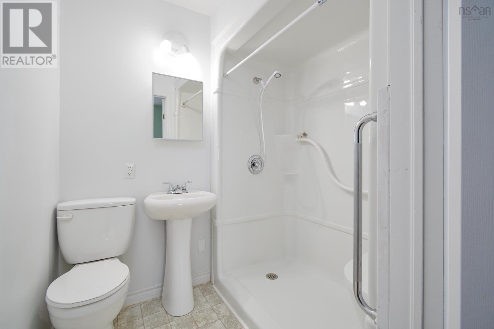 276 Columbia Street, Sydney, Nova Scotia  B1P 4J7 - Photo 21 - 202504269