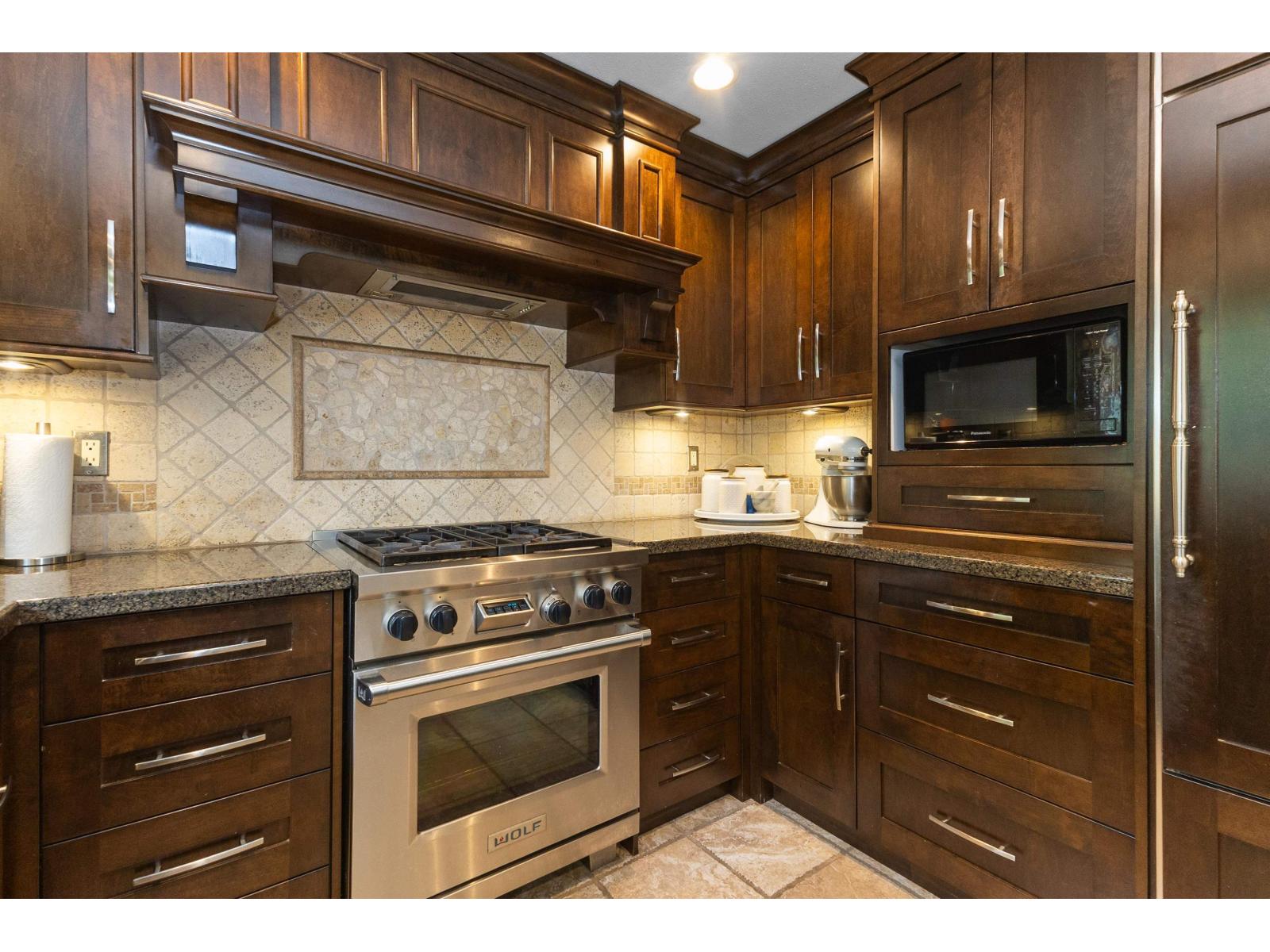 32155 Clinton Avenue, Abbotsford, British Columbia  V2T 5B5 - Photo 5 - R3035295
