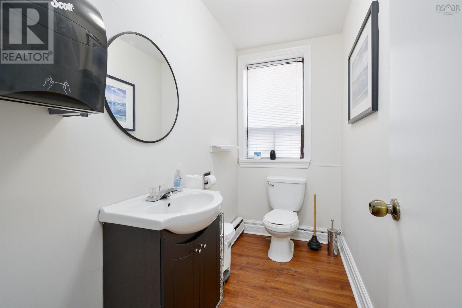 50 Dorchester Street, Sydney, Nova Scotia  B1P 5Z1 - Photo 12 - 202505341