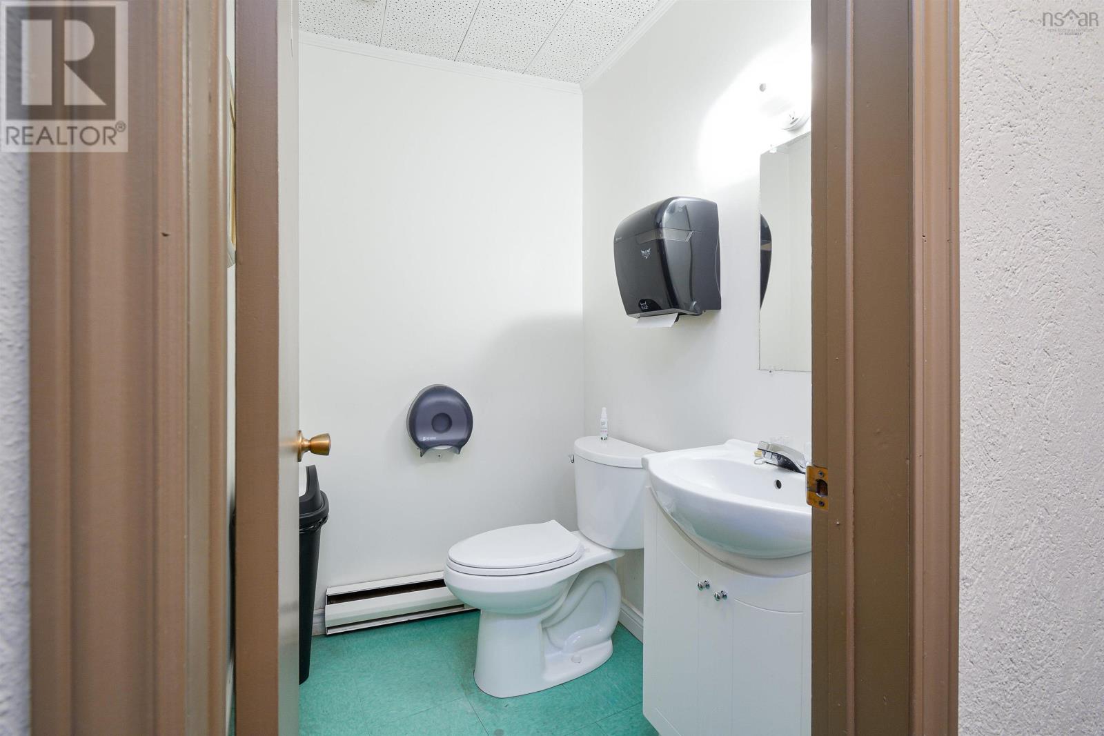 50 Dorchester Street, Sydney, Nova Scotia  B1P 5Z1 - Photo 46 - 202505341