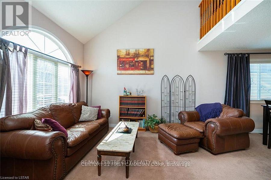 79 Donker Drive, St. Thomas, Ontario  N5P 4L2 - Photo 7 - X12337906