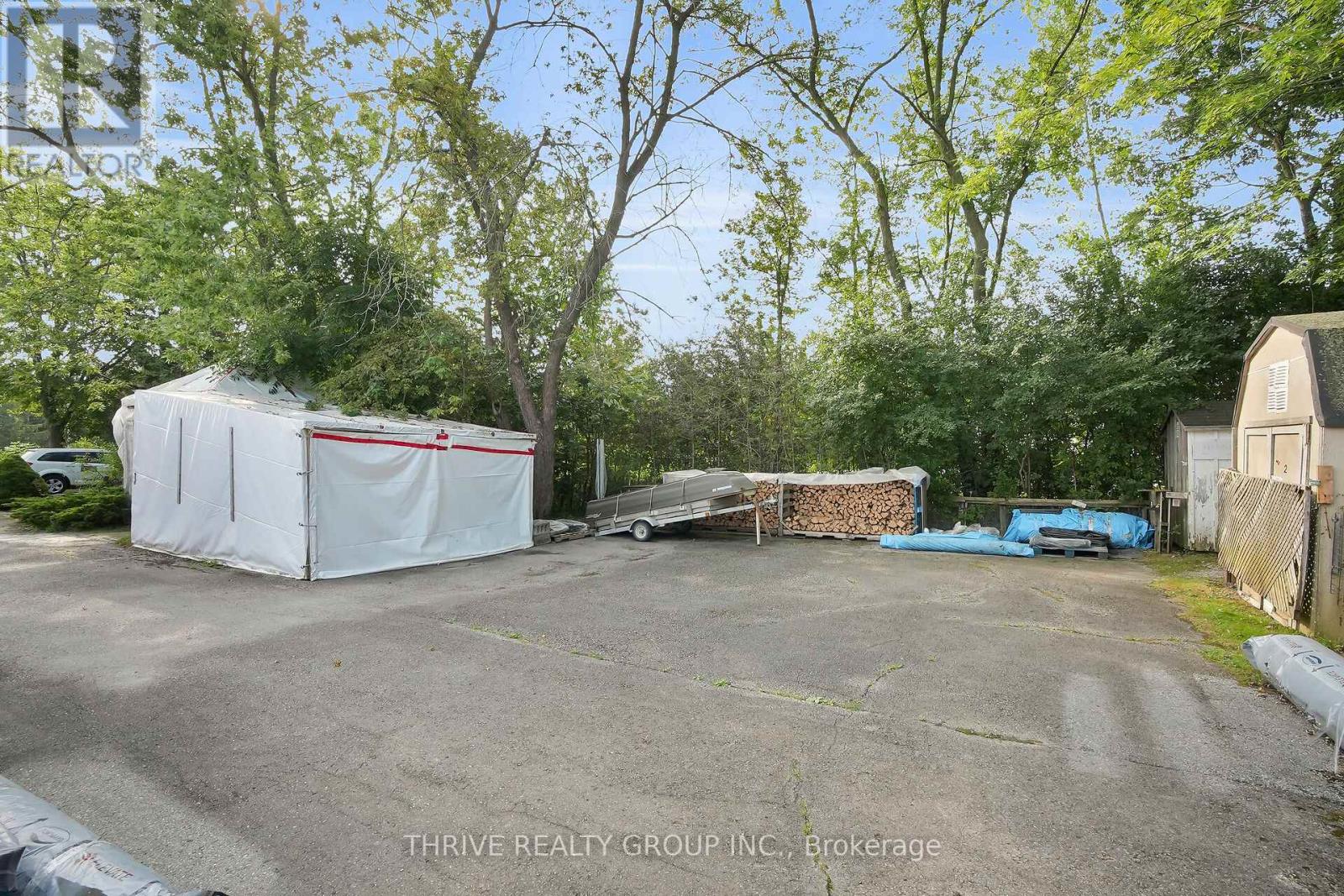 22049 Hyde Park Road, Middlesex Centre, Ontario  N0M 2A0 - Photo 15 - X12337930