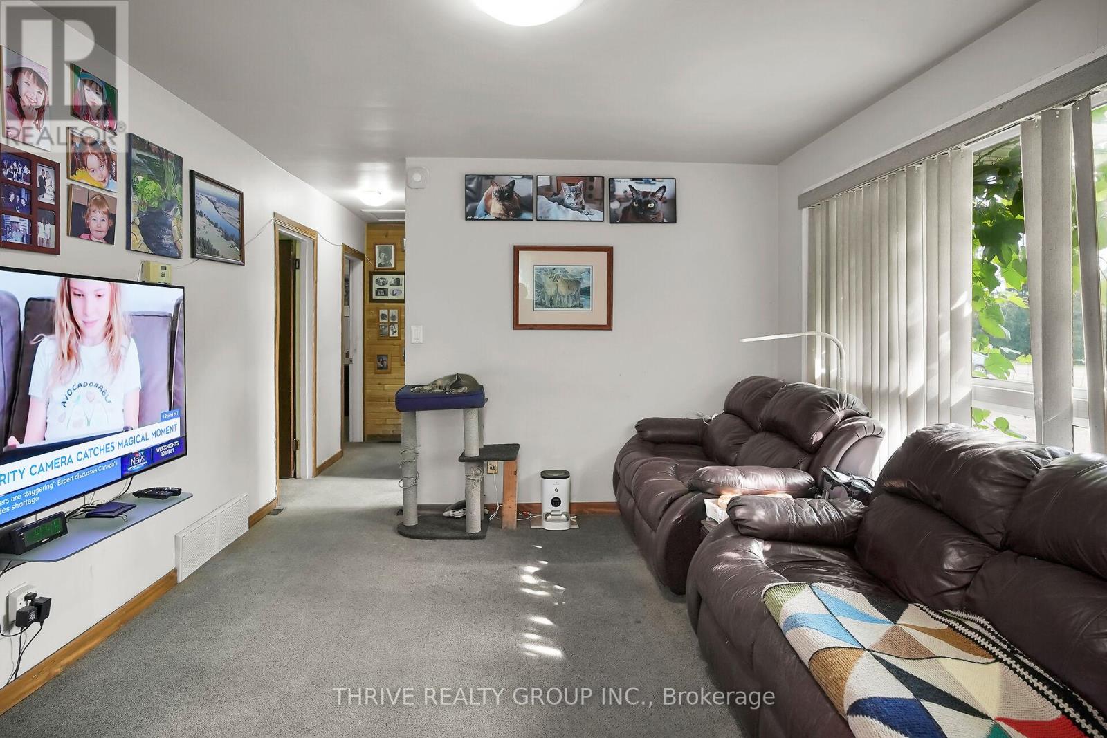 22049 Hyde Park Road, Middlesex Centre, Ontario  N0M 2A0 - Photo 45 - X12337930