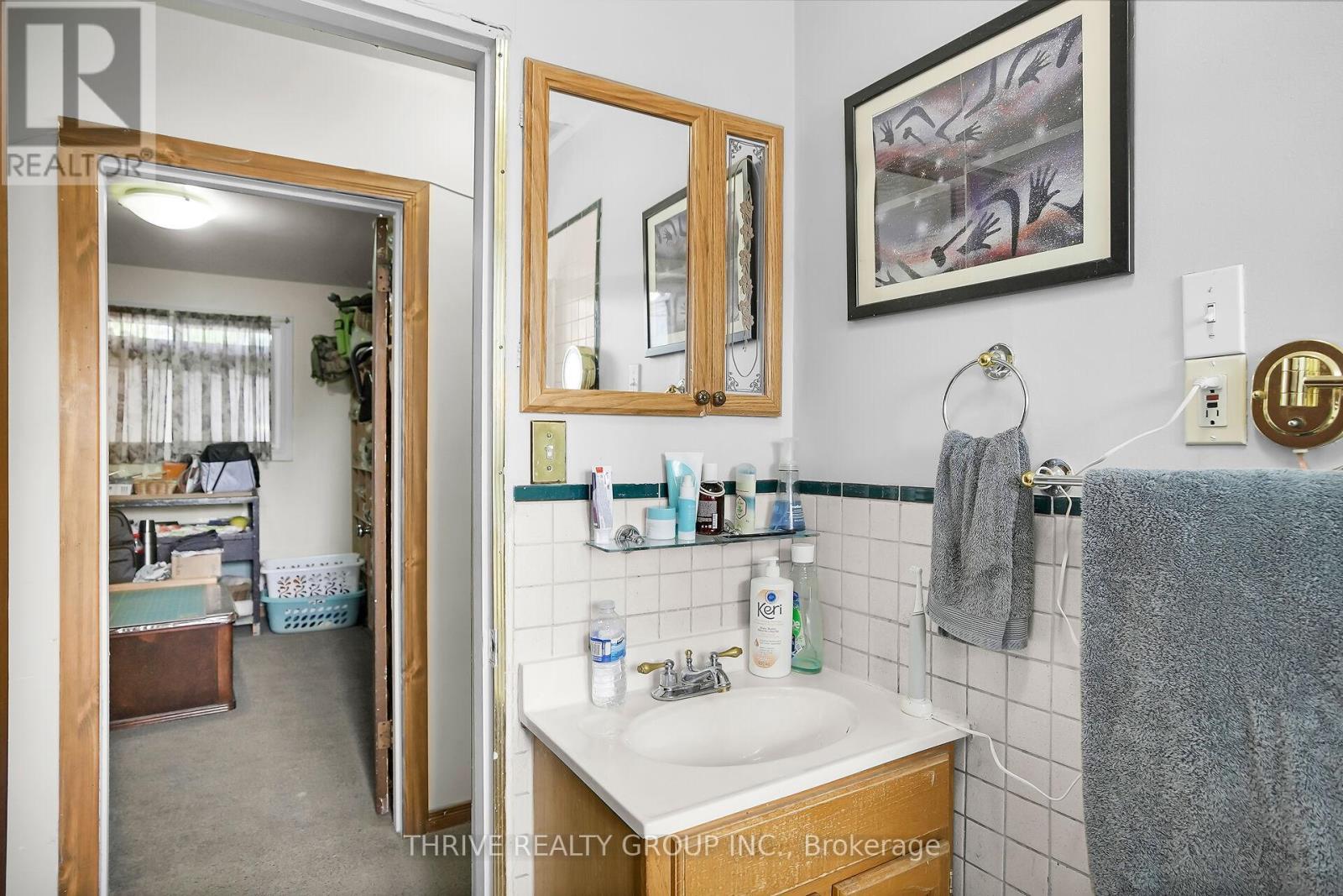 22049 Hyde Park Road, Middlesex Centre, Ontario  N0M 2A0 - Photo 47 - X12337930