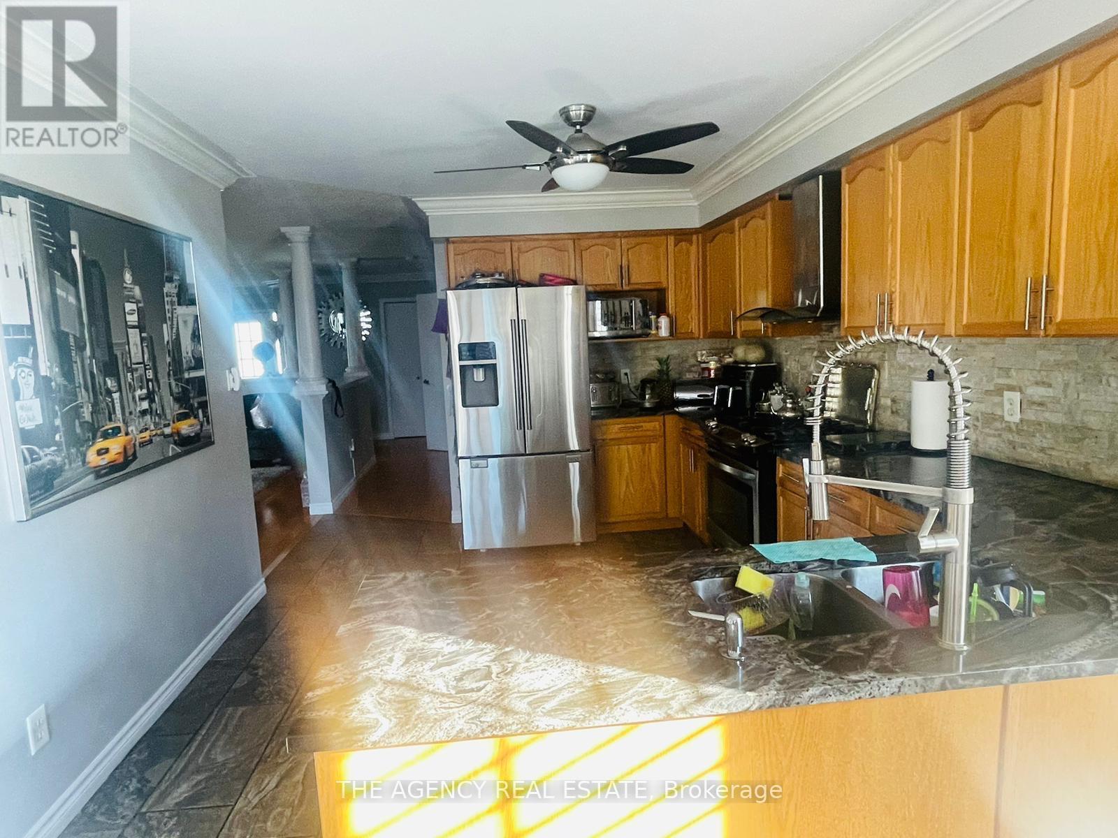 966 Silversmith Street, London North, Ontario  N6H 5T5 - Photo 6 - X12337993