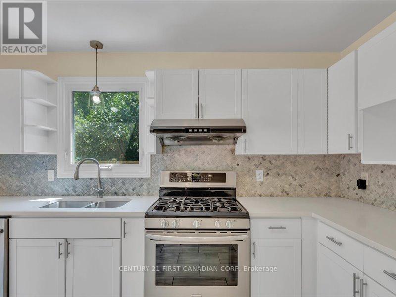 213 Bournemouth Drive E, London East, Ontario  N5V 4S8 - Photo 14 - X12338004