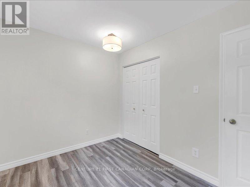 213 Bournemouth Drive E, London East, Ontario  N5V 4S8 - Photo 20 - X12338004